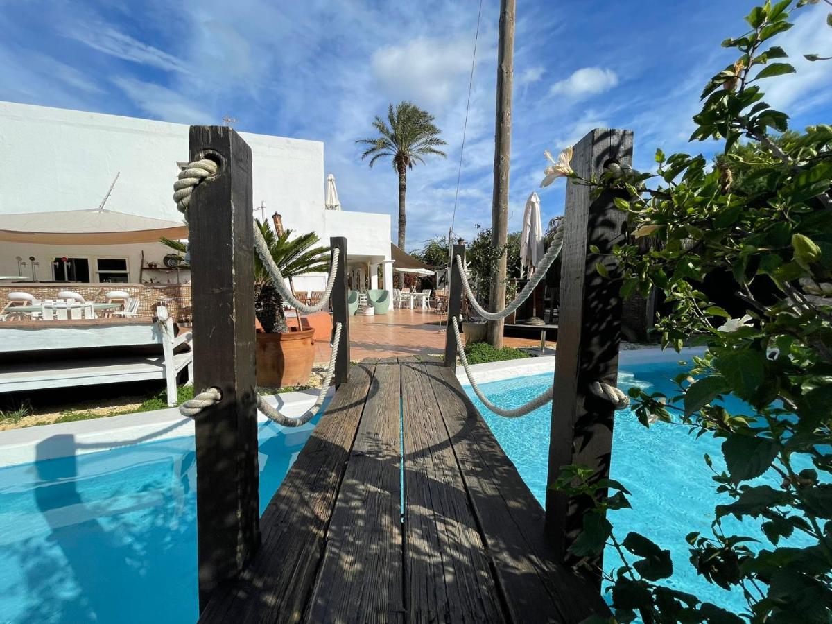 Boutique Hostal La Curandera De Salinas Sant Francesc de s'Estany Экстерьер фото