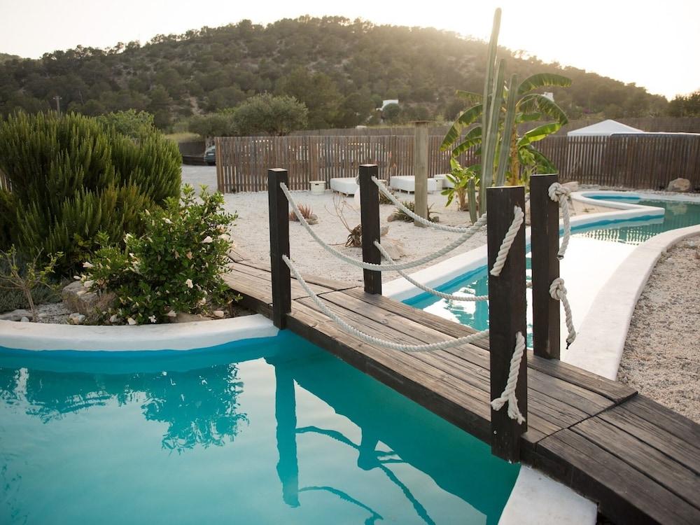 Boutique Hostal La Curandera De Salinas Sant Francesc de s'Estany Экстерьер фото
