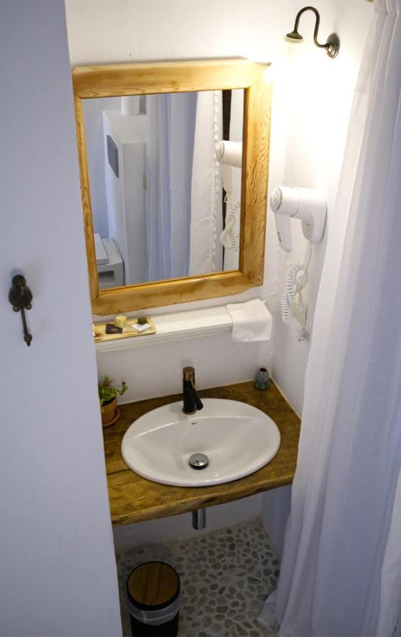 Boutique Hostal La Curandera De Salinas Sant Francesc de s'Estany Экстерьер фото