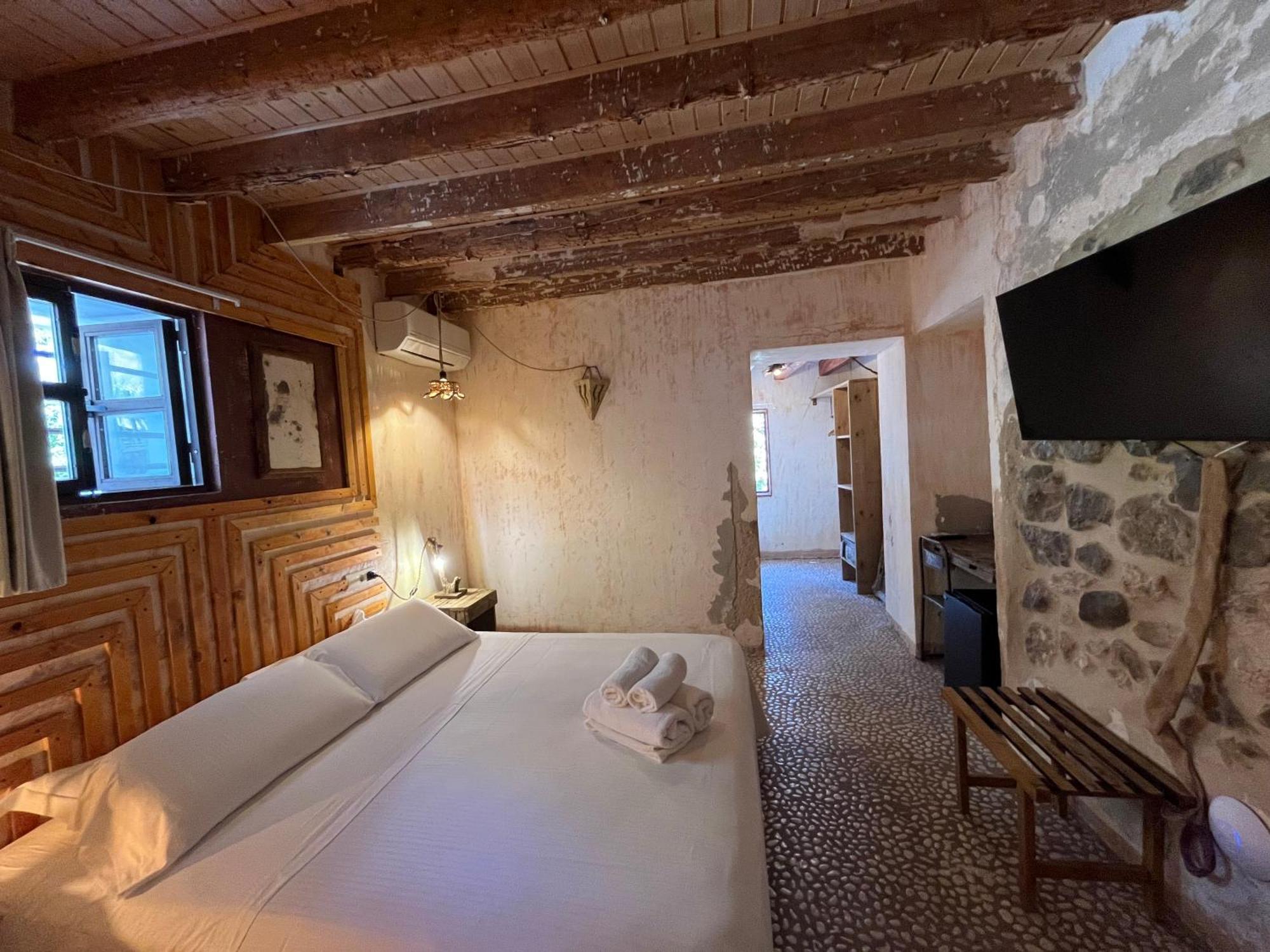 Boutique Hostal La Curandera De Salinas Sant Francesc de s'Estany Экстерьер фото