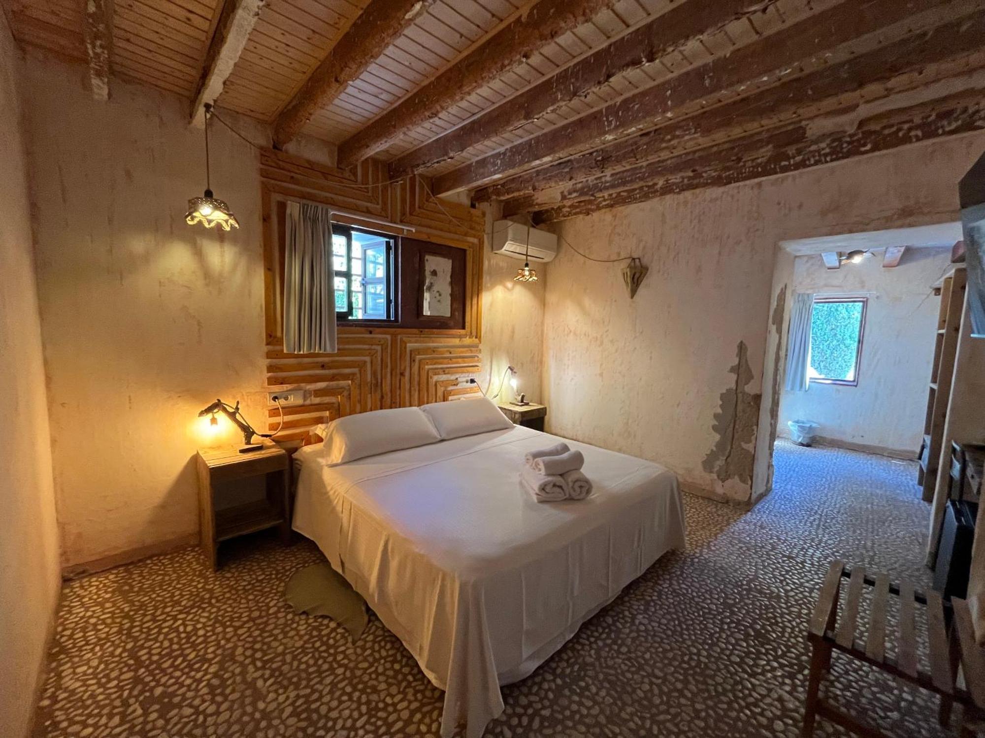 Boutique Hostal La Curandera De Salinas Sant Francesc de s'Estany Экстерьер фото